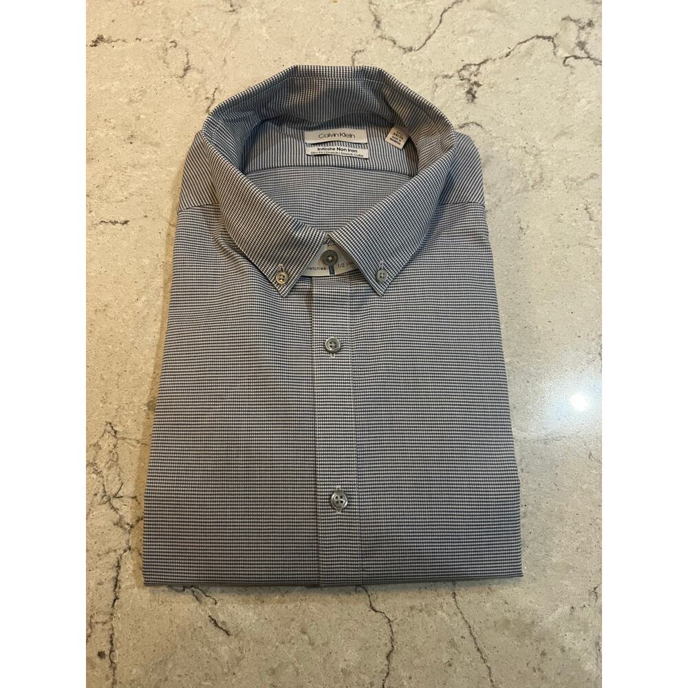 Calvin Klein Men’s Blue Checked Dress Shirt